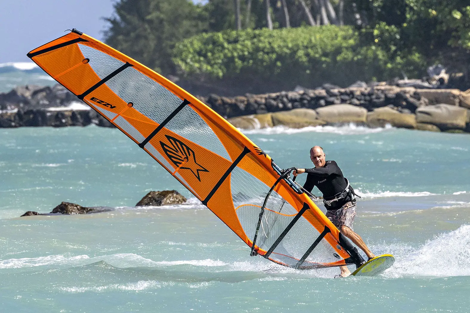 Ezzy Cheetah Windsurfing Sail 2023 - Image 2