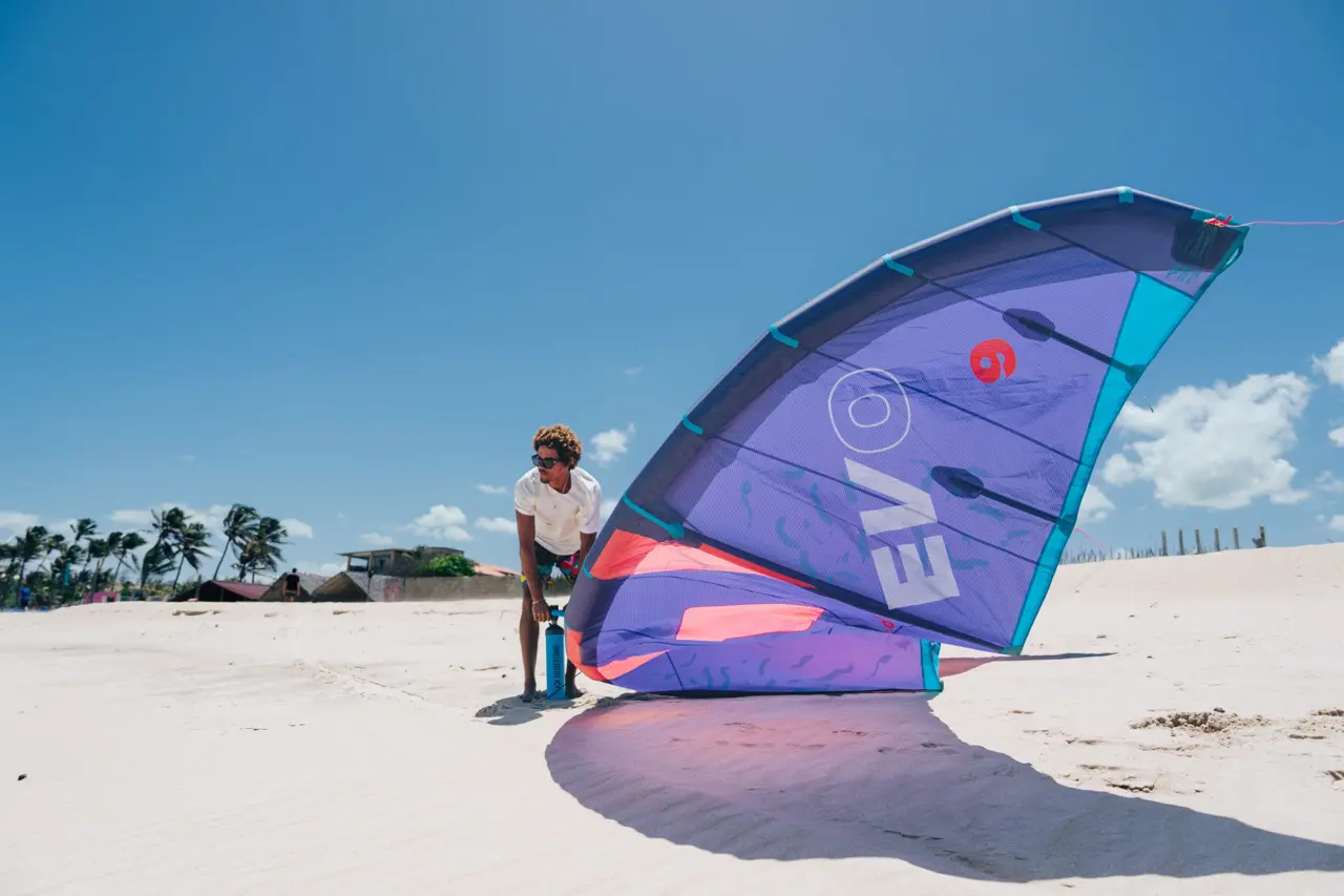 Duotone Evo Kitesurfing Kite 2024 - Image 18