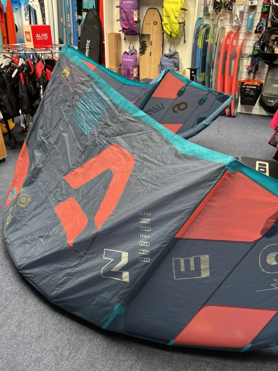 Used Duotone Neo Kitesurfing Kite 2023 - Image 4